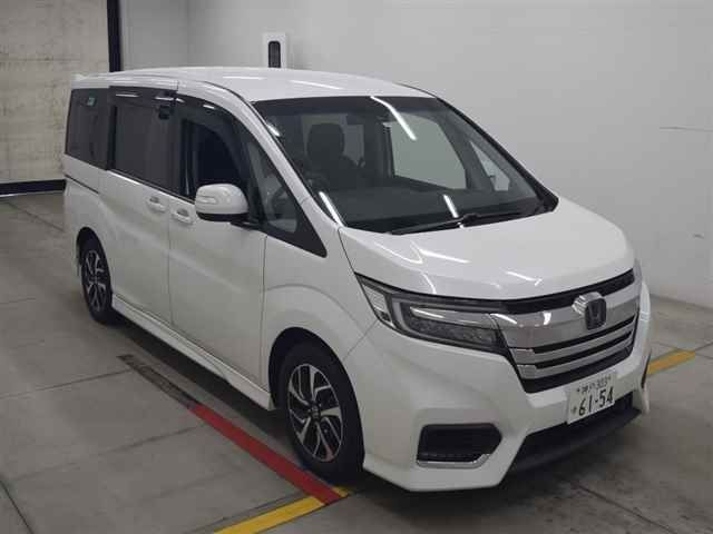 10067 Honda Step wagon RP3 2019 г. (MIRIVE Osaka)